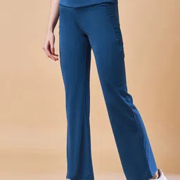 COLOR CAPITAL Women Pack Of 3 Solid High Rise Flared Gym Tights image 3