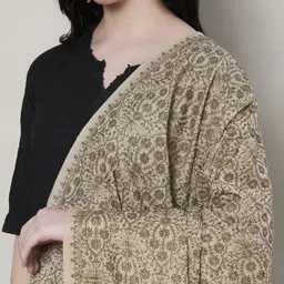 MUFFLY Floral Embroidered Pure Wool Shawl image 2
