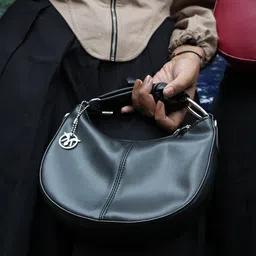 Monrow PU Half Moon Handheld Bag with Bow Detail-picture-26