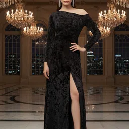 Sera Velvet Maxi Dress-picture-10