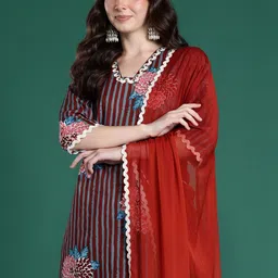Indo Era Women Floral Printed Regular Pure Cotton Kurta with Trousers & With Dupatta image 2