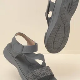 Metro Women Wedge-Heeled Sandal Heels-image-12