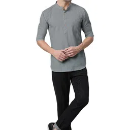 APEKTRA Men Solid Mandarin Collar Regular Cotton Kurta image 4