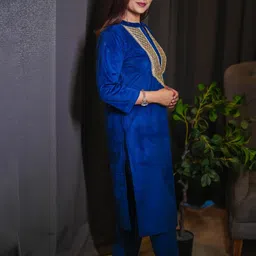 Maadwara Women Ethnic Motifs Embroidered Regular Velvet Kurta with Trousers-picture-11