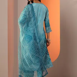 Libas Bandhani Printed V-Neck Straight Sequinned Kurta With Trousers & Dupatta image 5