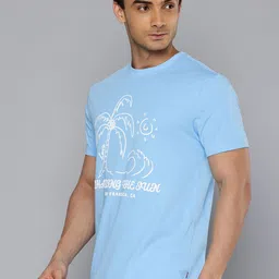 Levis Pure Cotton Slim Fit T-shirt with Pocket image 3