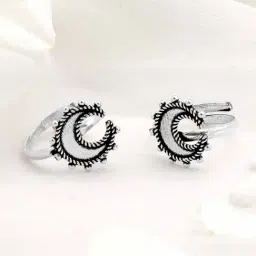 Teejh Ethnic Kshatriya Moon Silver Oxidized Toe Rings for Women-image-99