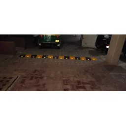 K T I® Speed Breaker 50 mm Height Easy To Install with Our Manual Speed Breaker for Road Safety (2 pcs Black and 2 pcs Yellow, 1 Meter) -4 Pieces image 5