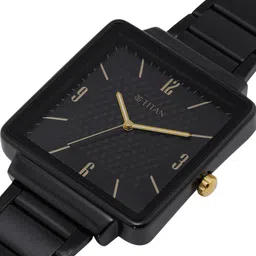 Titan Men Bracelet Style Straps Analogue Watch NR10005KM01 image 5