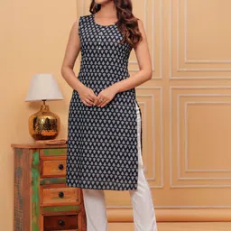 SHOBHIT Women Ethnic Motifs Printed Regular Kurta with Trousers image 4