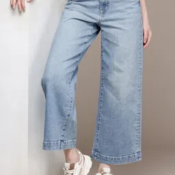 GAP Women Wide Leg High-Rise Cropped Light Fade Stretchable Jeans-image-65