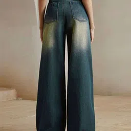 SZN Women Relaxed Fit High-Rise Heavy Fade Stretchable Jeans image 3