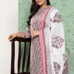 Yufta Plus Size Ethnic Motifs Gotta Patti Pure Cotton Kurta with Trousers & With Dupatta image 3