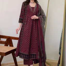 DIVASTRI Women Ethnic Motifs Printed Panelled Kurta with Palazzos & With Dupatta image 4
