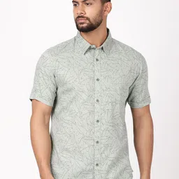 Indian Terrain Men Classic Fit Floral Printed Spread Collar Pure Cotton Casual Shirt-image-65