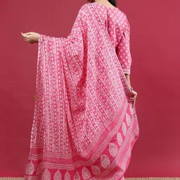 Polyglot Floral Printed V-Neck Sequinned Straight Kurta With Trouser And Dupatta image 5