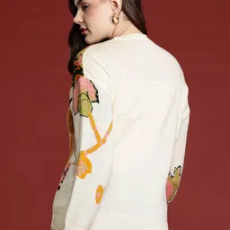 all about you Round Neck Acrylic Pullover image 4