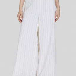 AMERICAN EAGLE OUTFITTERS Women Printed Flared High-Rise Trousers-image-78