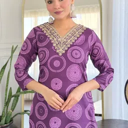 VS MALL Women Printed Regular Thread Work Kurta with Trousers & With Dupatta image 4