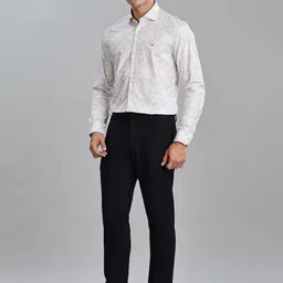 Tommy Hilfiger Men Trousers image 3