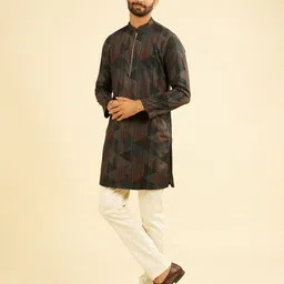 Manyavar Men Geometric Printed Mid Length Kurta image 2