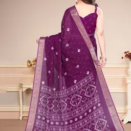 MAGNEITTA Zari Border Bandhani Marshmallow Saree image 3