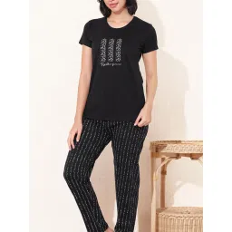 Quira Black Printed Regular T-Shirt and Pyjama image 2