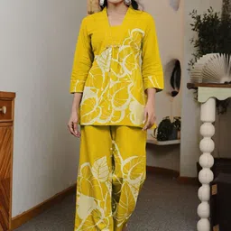 KALINI Women Cotton Floral Printed Co-Ords Set-image-34