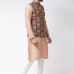 KISAH Men Pink Kurta with Churidar & Jacket image 4
