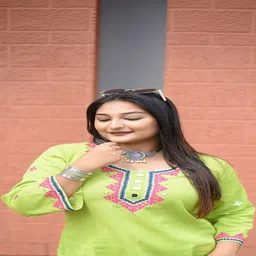 CHICLY CALCUTTA Ethnic Motifs Embroidered Mirror Work Pure Cotton Handloom Mirror Work Kurti image 4