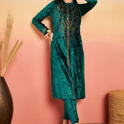 SAHASIKA Women Ethnic Motifs Regular Velvet Kurta with Trousers-picture-28