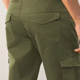 NOBERO Men Tapered Fit Cargos Trousers image 2