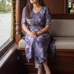 Anni Designer Women Floral Printed Regular Kurta with Trousers-image-48