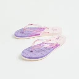 Fame Forever by Lifestyle Girls Textured Rubber Thong Flip-Flops image 5