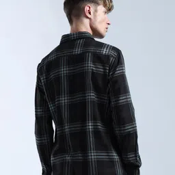 Flying Machine Checked Spread Collar Pure Cotton Casual Shirt image 5