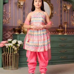 Aarika Silk Woven Sleeveless Floral Printed Kurta Patiala With Dupatta Set - Pink-picture-19