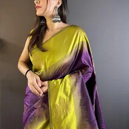 ELITE WEAVES Woven Design Zari Silk Blend Banarasi Saree image 2