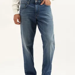United Colors of Benetton Men Relaxed Fit Mid-Rise Light Fade Jeans-picture-12