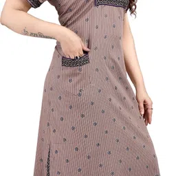 mahaarani Women Nighty image 3