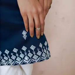 KALINI Ethnic Motifs Embroidered Thread Work Thread Work Kurti image 5