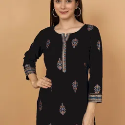 SHALIG Embroidered Ethnic Top-picture-23