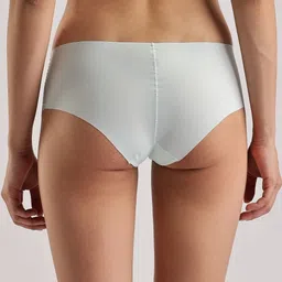 Calvin Klein Underwear Low-Rise Seamless Hipster Briefs image 4