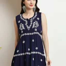 FAWOMENT Embroidered Top-picture-40