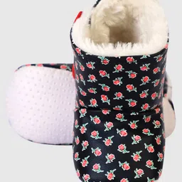 Coco Candy Flower Detailed Fur Lined Velcro Closure Booties - Red & Black image 5