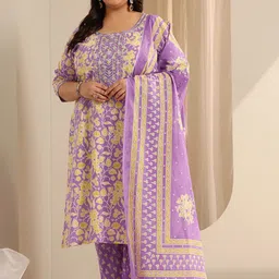 EXTRA LOVE BY LIBAS Women Plus Size Floral Printed Kurta with Trousers & Dupatta-picture-37