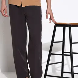 SHOWOFFFF Men Comfort Loose Fit Low-Rise Pleated Trousers-picture-26