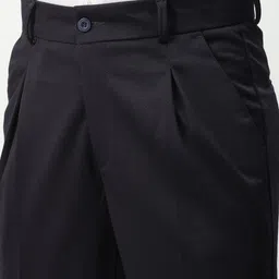 SHOWOFFFF Men Comfort Low-Rise Pleated Trousers image 5