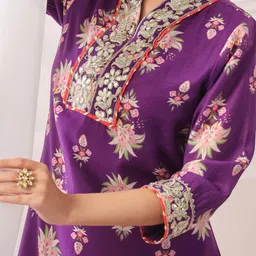 SCAKHI Floral Printed V Neck Chanderi Silk Top With Trouser Co-Ords image 5