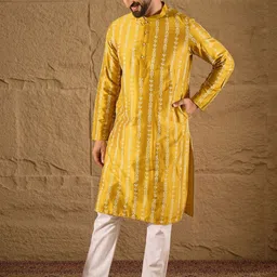 House of Pataudi Men Ethnic Motifs Printed Straight Kurta image 2