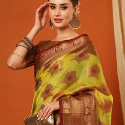 DIVASTRI Woven Design Zari Pure Silk Banarasi Saree image 4